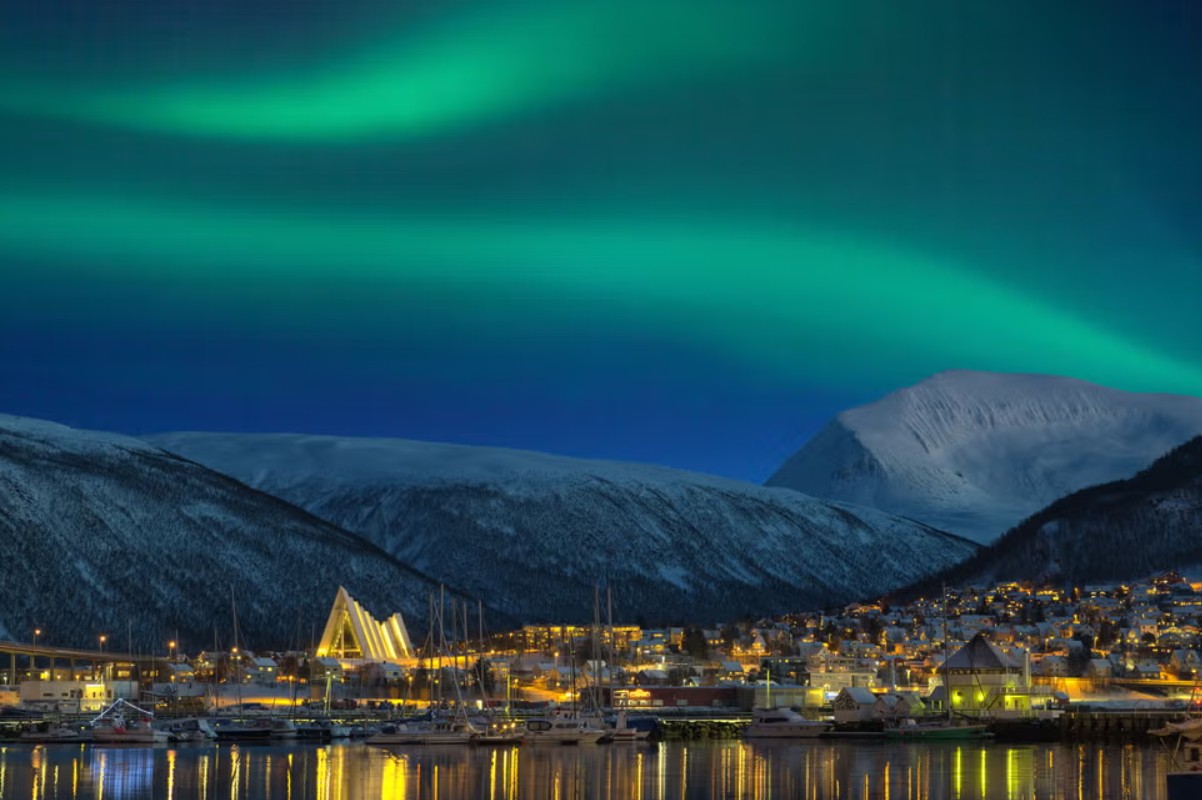 10 Best Places to See the Northern Lights from India in 2025