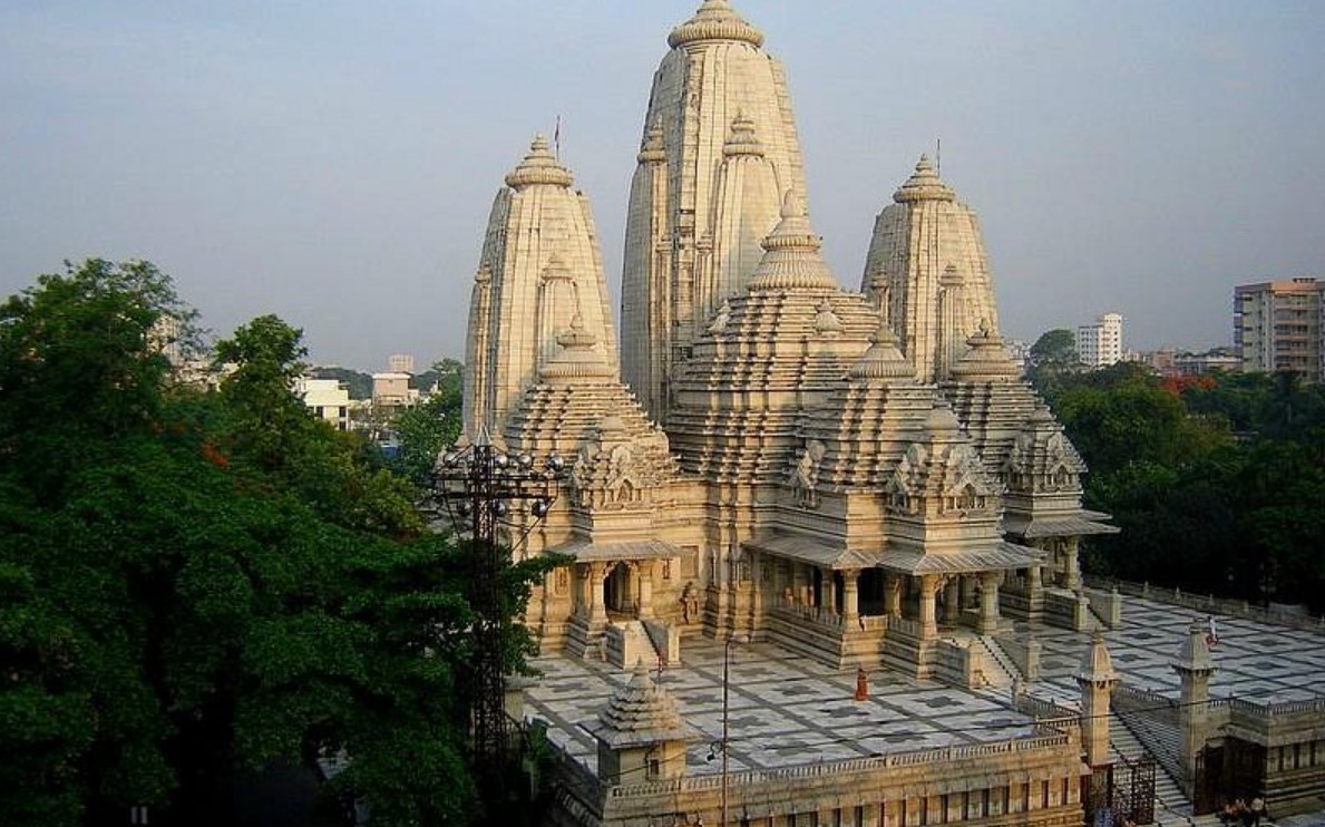 Tourist Places to Visit in Hyderabad: A Blend of Heritage and Modernity