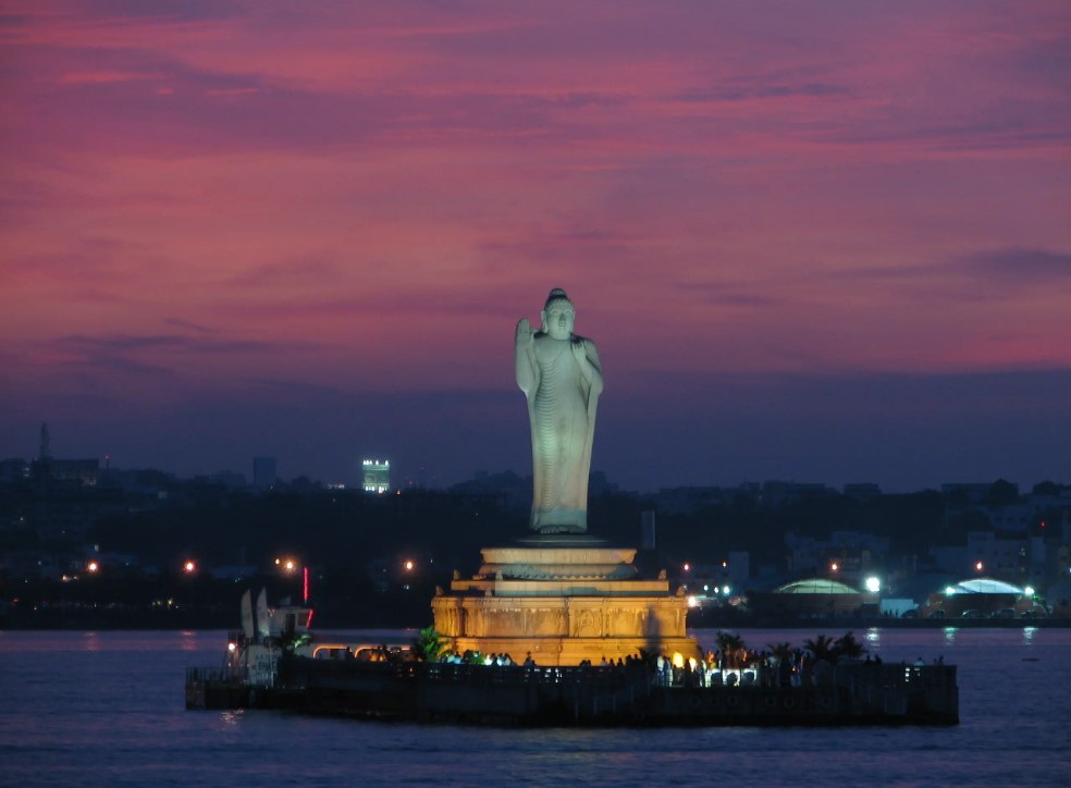 Tourist Places to Visit in Hyderabad: A Blend of Heritage and Modernity