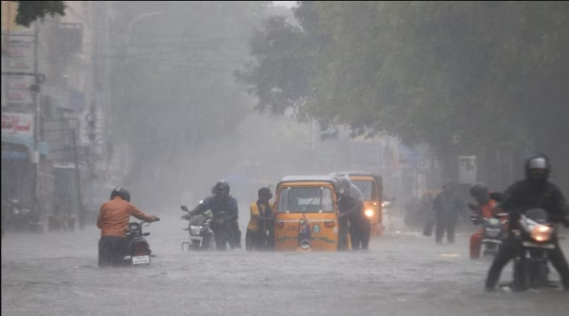 IMD Issues Heavy Rain Warning in Tamil Nadu, ‘Yellow Alert’ for Sunday