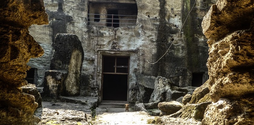 Jogeshwari Caves- A 1500 year old Caves Historical and Religious Overview