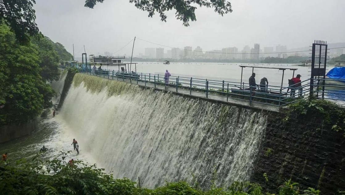 How Tulsi Lake and Powai Lake Saves Mumbai