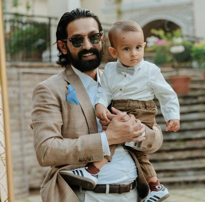 Vikrant Massey