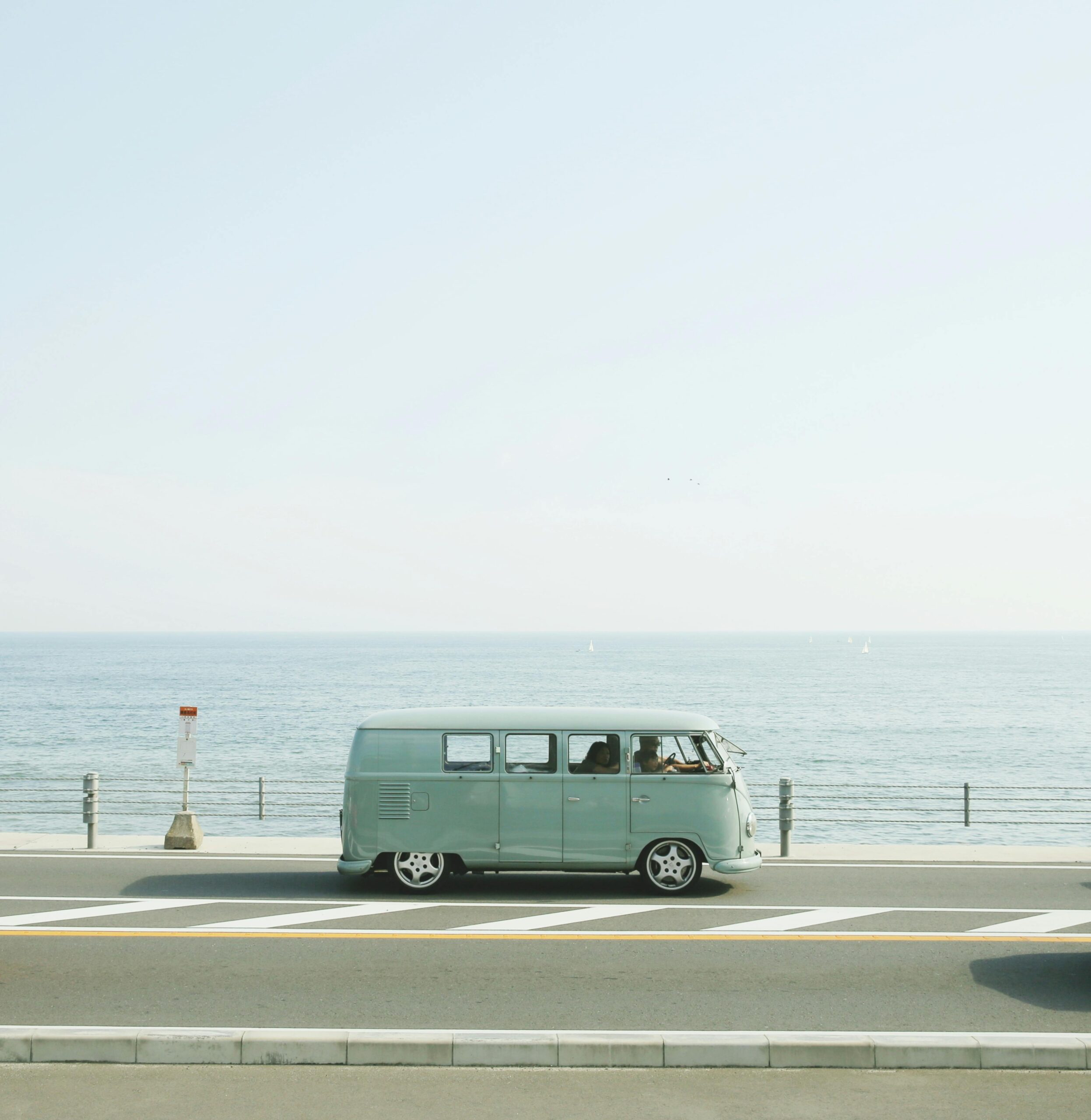 Travel The World–10 Things to take care of while travelling around the world.